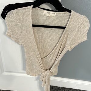 COPY - Urban outfitters crop